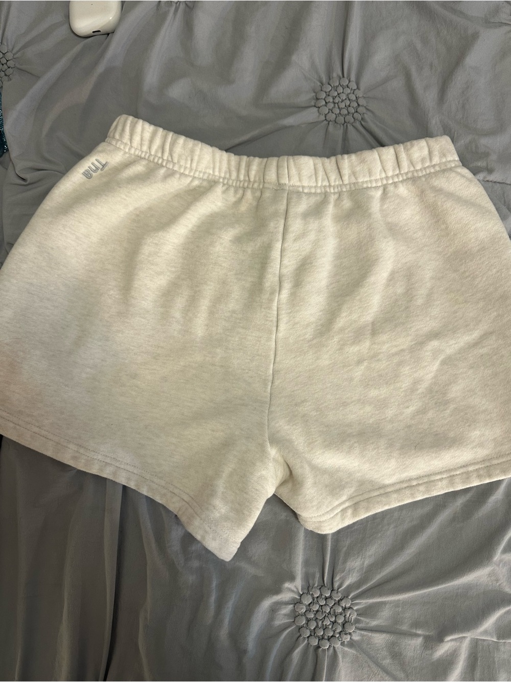 Aritzia Cream Elastic-Waist Athletic Lounge Shorts
